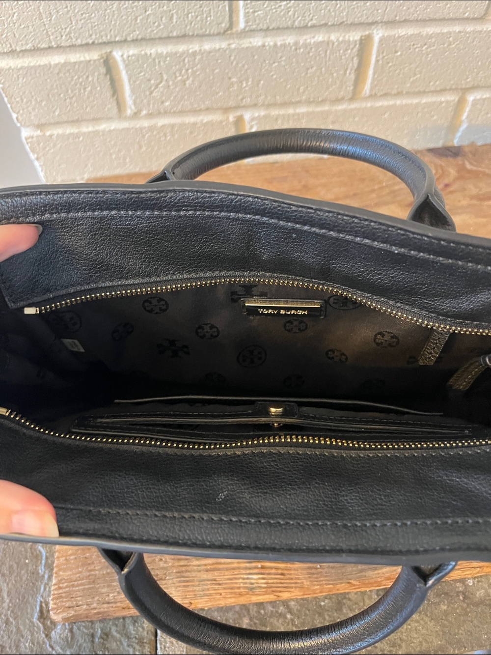 Tory Burch Black Pebbled Leather Satchel with Detachable Strap - Picture 8 of 13